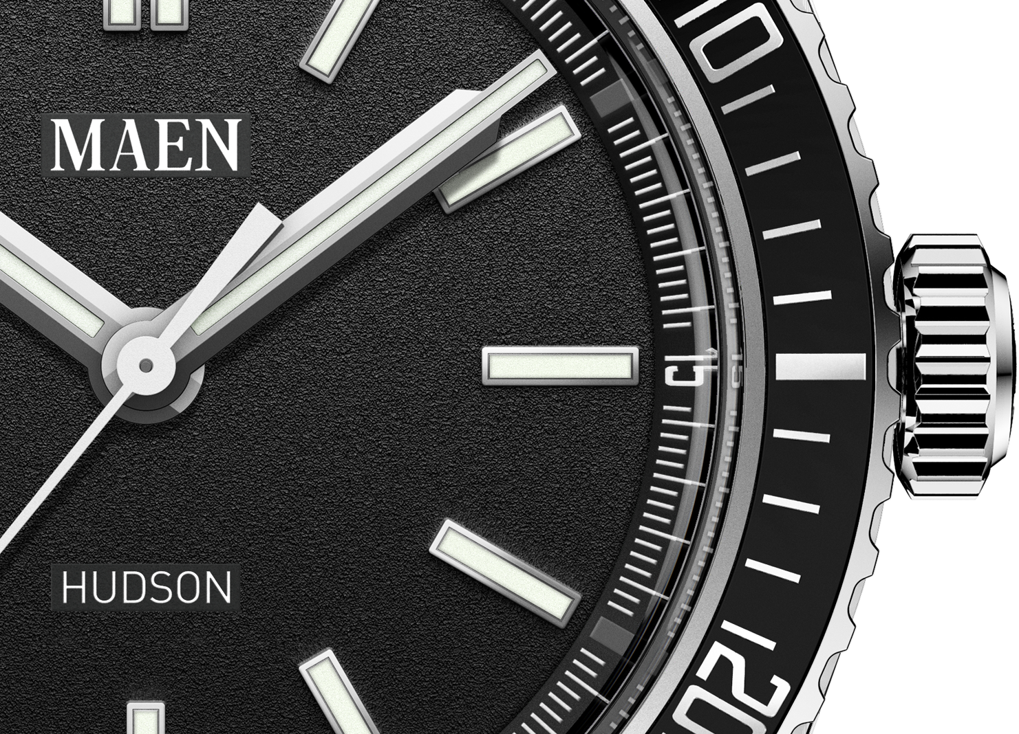 Hudson 38 MK4 Jet Black Quartz